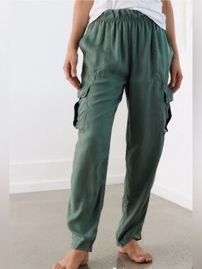 NWT Washable Silk Cargo Joggers by  Unsubscribed in “Olive Daze” Sage Green XL